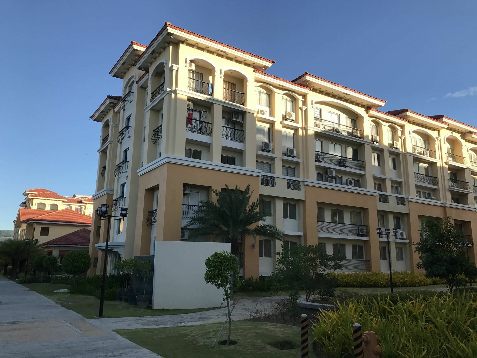 San Remo Oasis Serviced Apartments Cebu Bagian luar foto