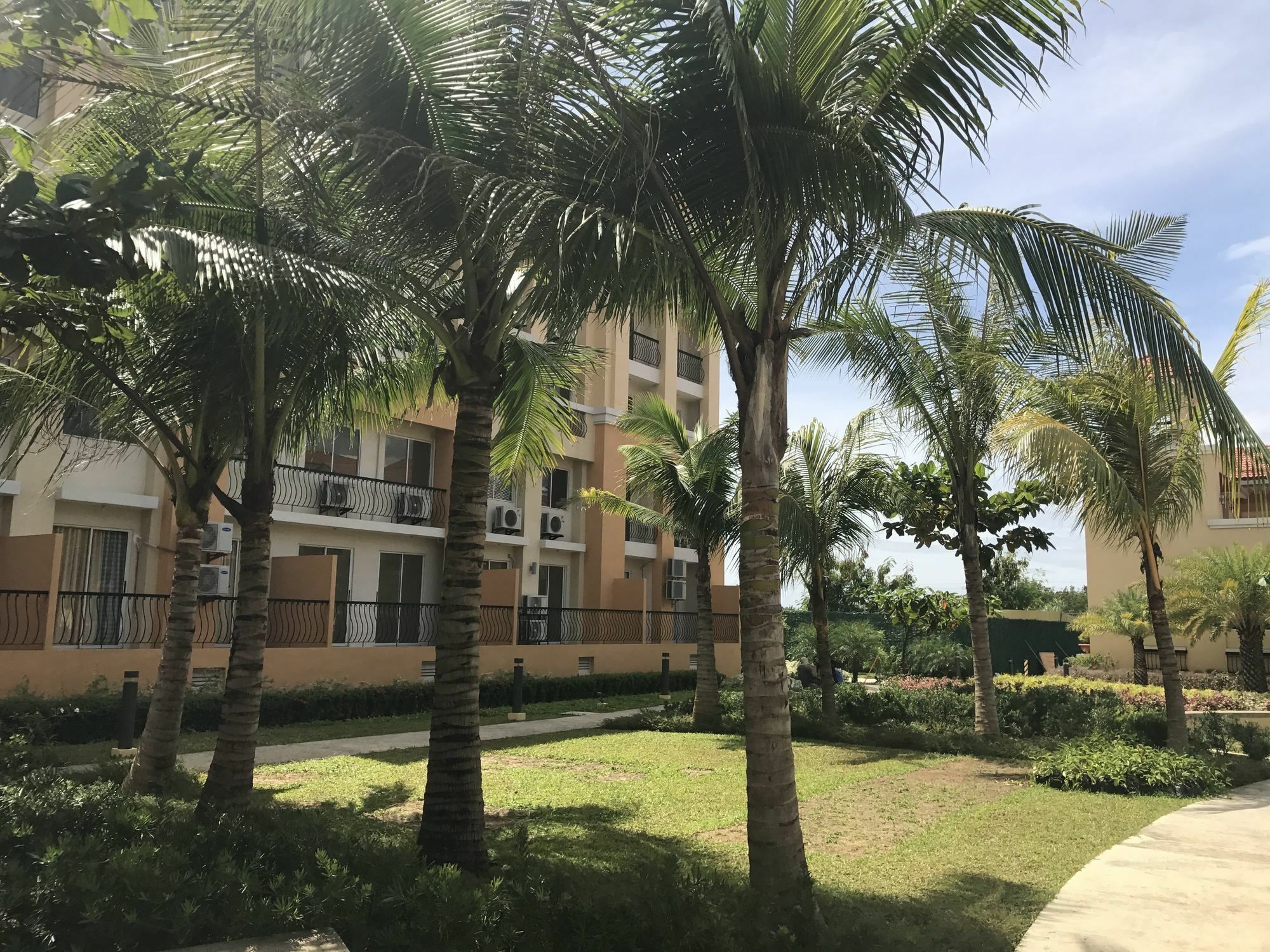 San Remo Oasis Serviced Apartments Cebu Bagian luar foto